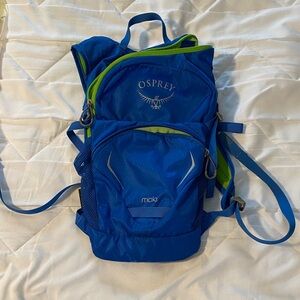 Osprey Moki Kids hydration pack in Blue and Green